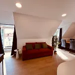 Living Executive Apartment *
