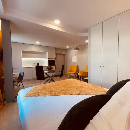 Living Executive 아파트 푼샬