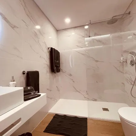 Living Executive * فونشال